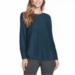 NWT Skechers Crew Neck Top Soft Casual Fit